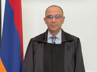Տարոն Մանվելի Նազարյան